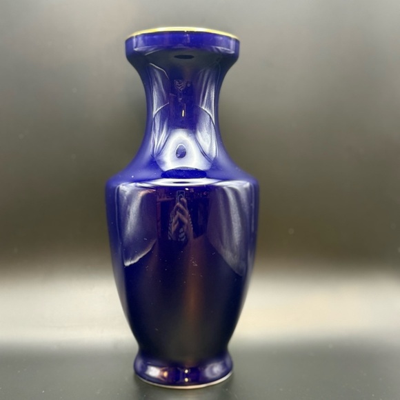 Vintage Cobalt Blue Asian Satsuma Style Vase Pheasants Gold Accents 10” Tall - Picture 3 of 7